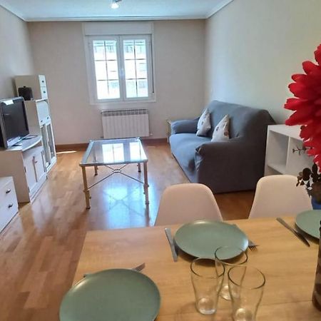 Apartamento Con 3 Dormitorios Y Garaje A 10 Minutos De Valladolid Buitenkant foto